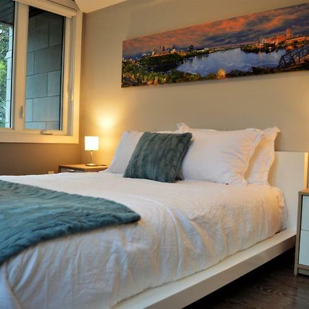 Simply Luxury Stays Отава Екстериор снимка